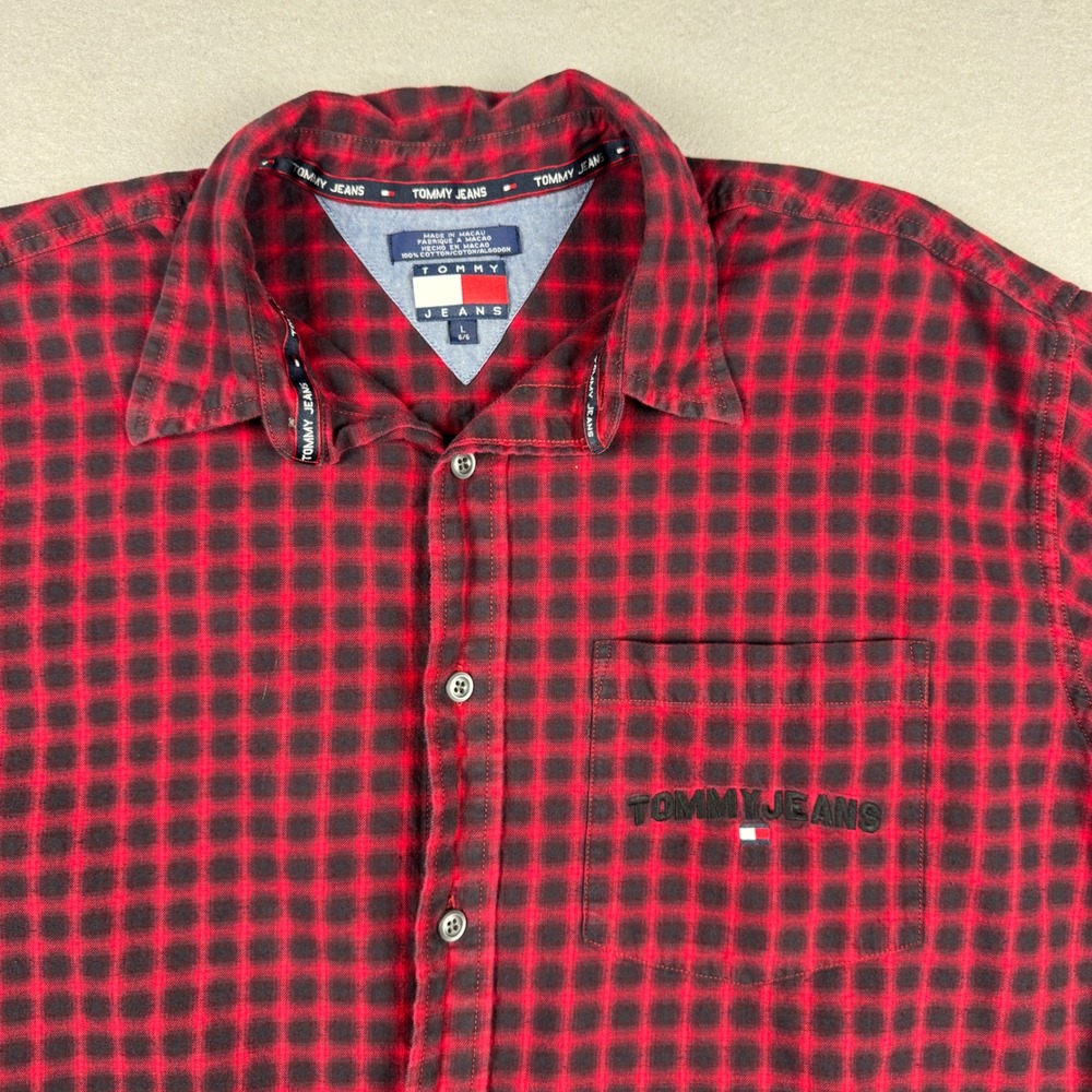 VTG Y2K Tommy Jeans Mens Red‎ Black Plaid Flannel Shirt Large 186795 7/01 Cotton - Picture 2 of 10